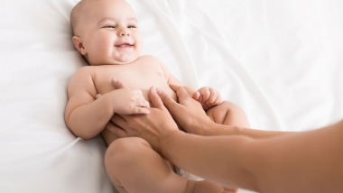 Massaggio del neonato - Corsi Unimamma - Alessandra Bellasio 2