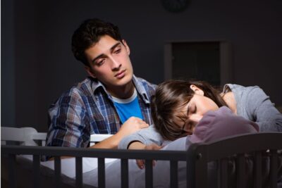 risvegli notturni genitori neonato culla